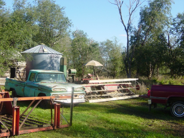 2004-09-25-Scott-Farm-Sale-02.JPG